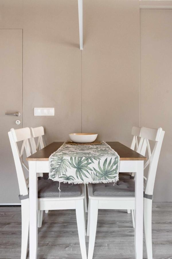 Revitalized Apartment In Historical Building Girona Exterior foto