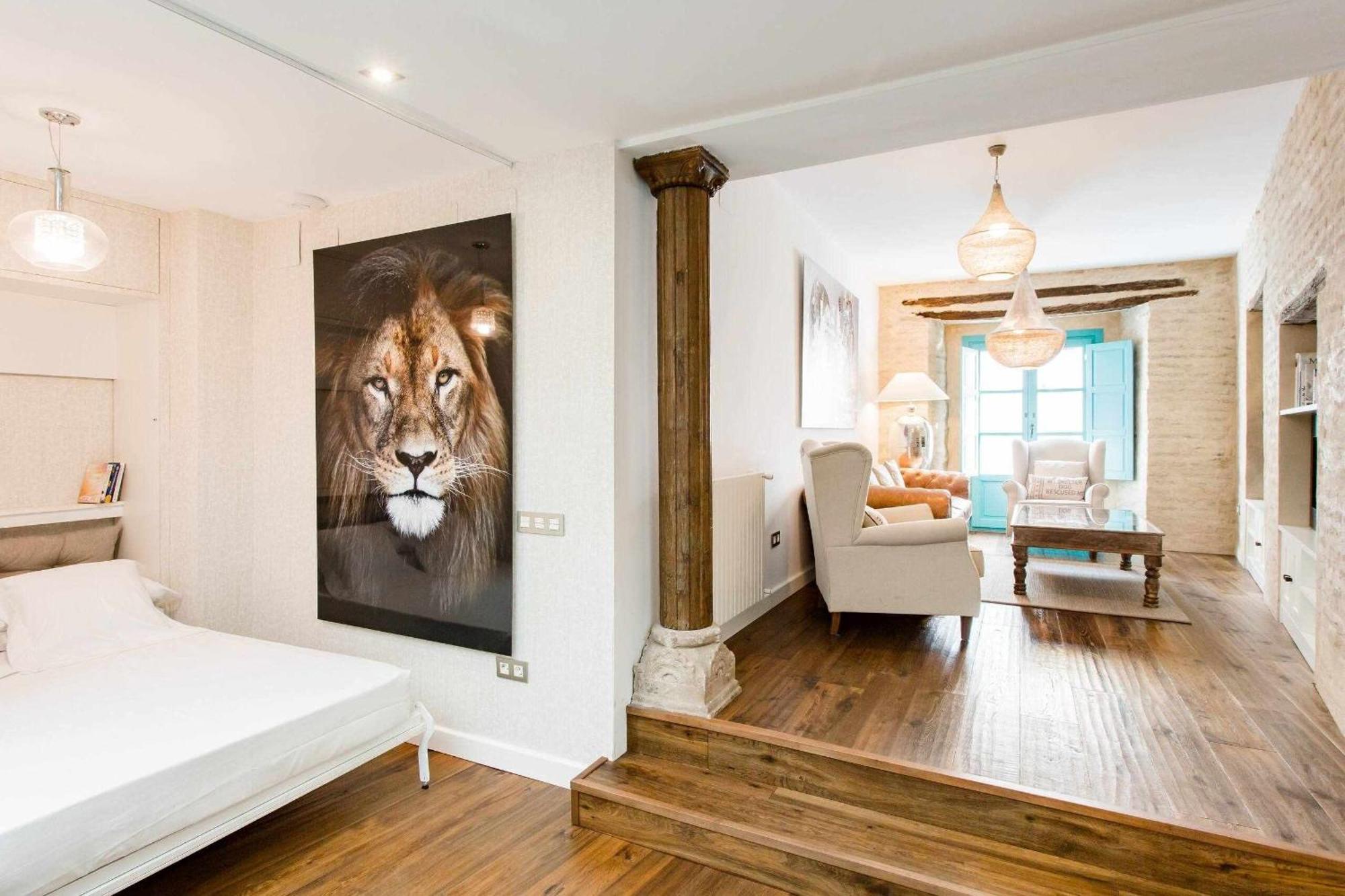 Revitalized Apartment In Historical Building Girona Exterior foto